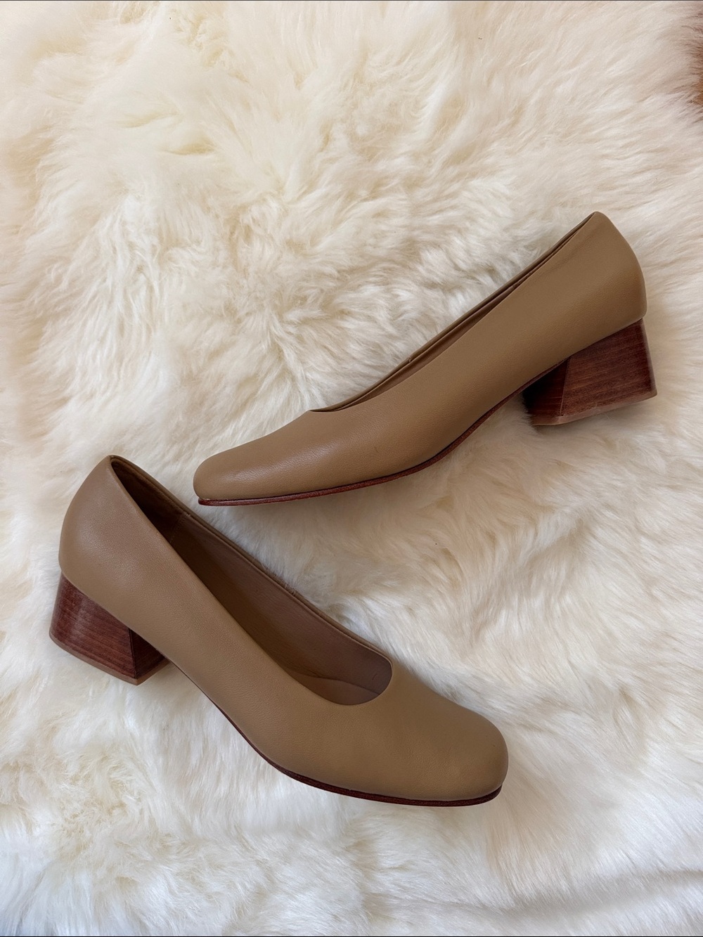 HUMA BLANCO Classic Block Heel Pumps in Taupe Sz 8